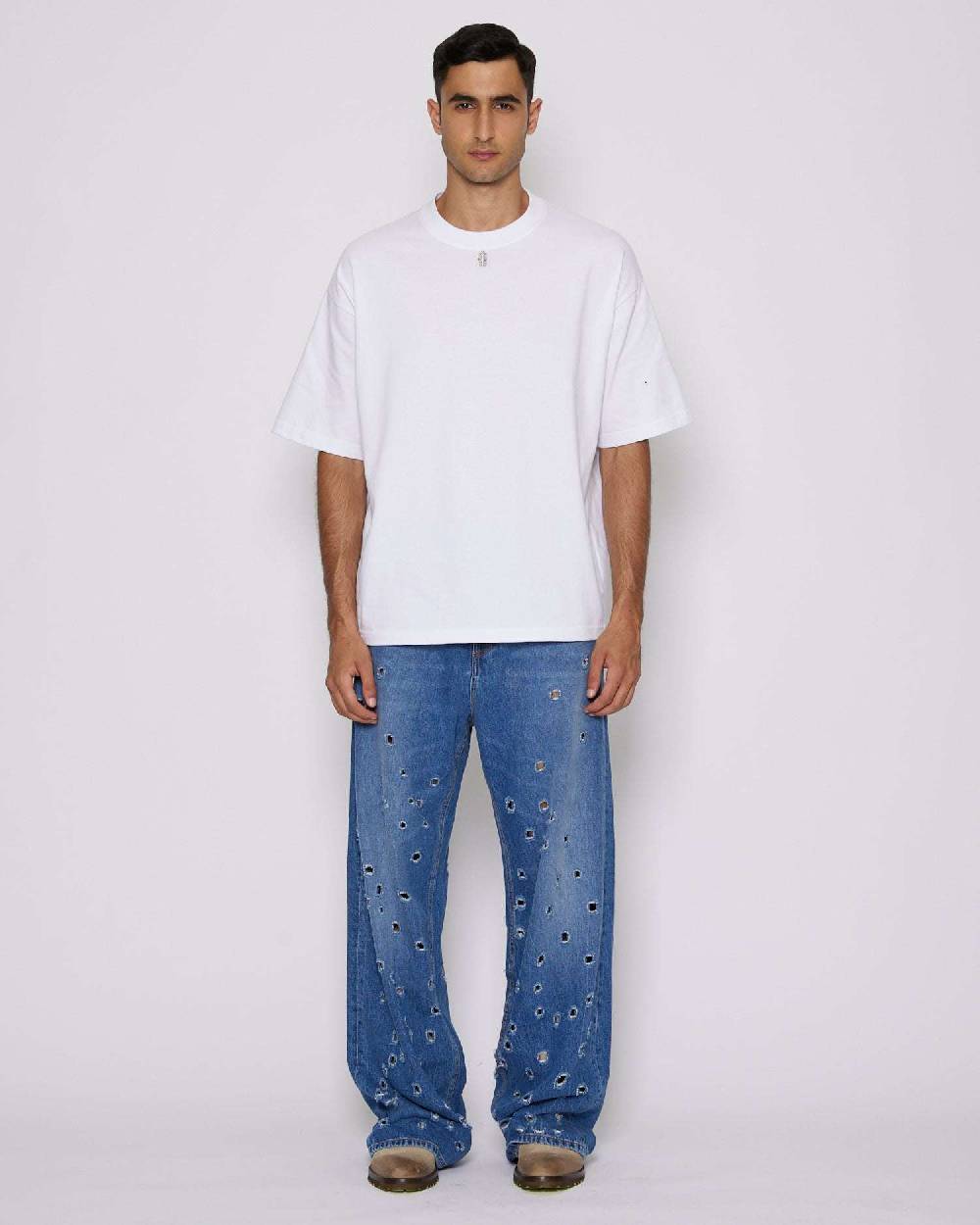 John Richmond Jeans gamba larga con fori metallici sul davanti I Più Venduti