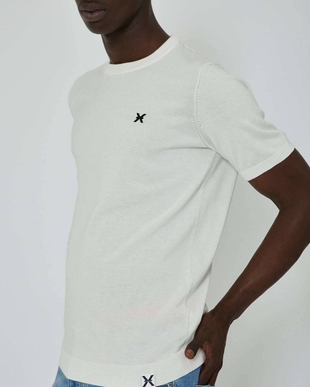 John Richmond Maglia con logo a contrasto sul davanti e banda bicolor sul retro Moda