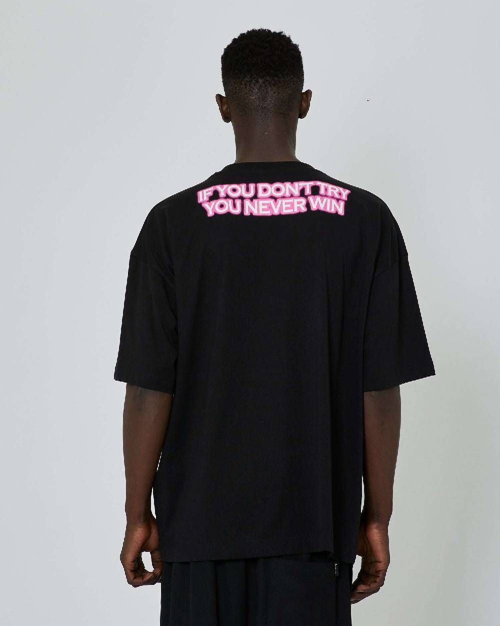 John Richmond T-shirt con grafica applicata sul retro e logo impresso sul davanti Offerta speciale