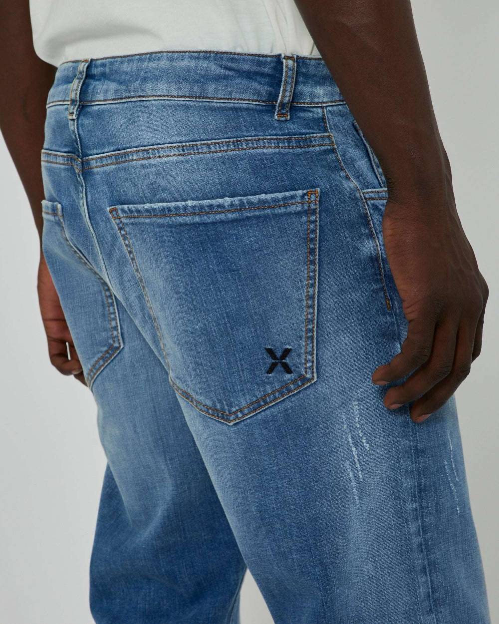 John Richmond Jeans slim con lavaggio bleaching Vendite stagionali