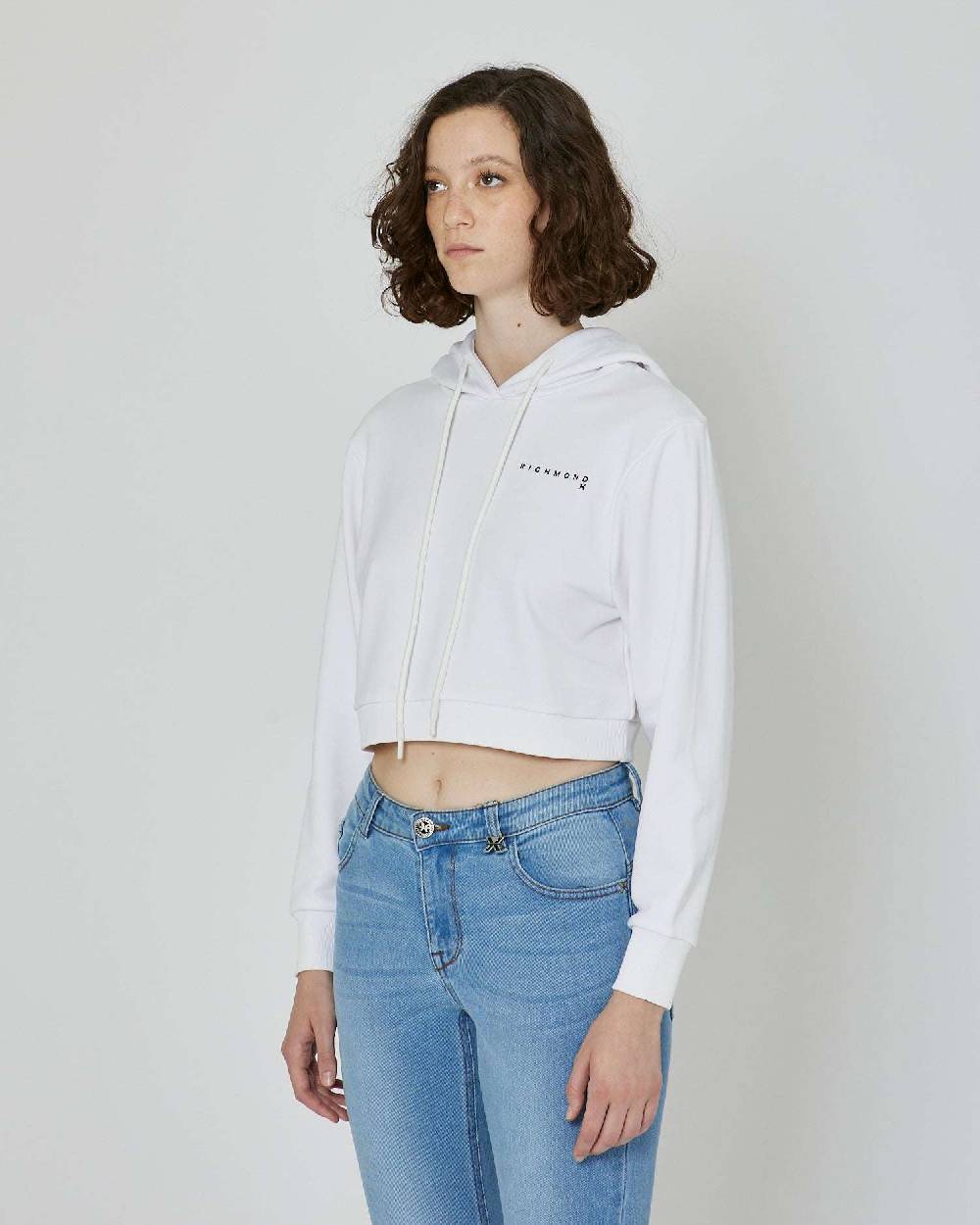 John Richmond Felpa crop con cappuccio e logo Offerta temporanea