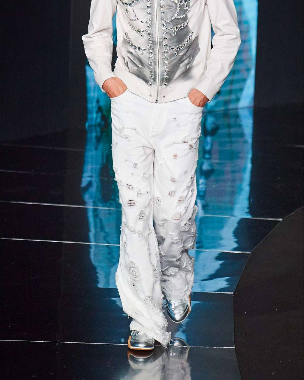 John Richmond Jeans dal fit ampio con gamba flare Prezzo di fabbrica