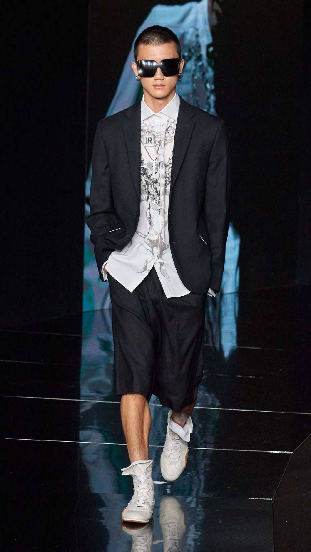 John Richmond Bermuda oversize in lana Vendite stagionali