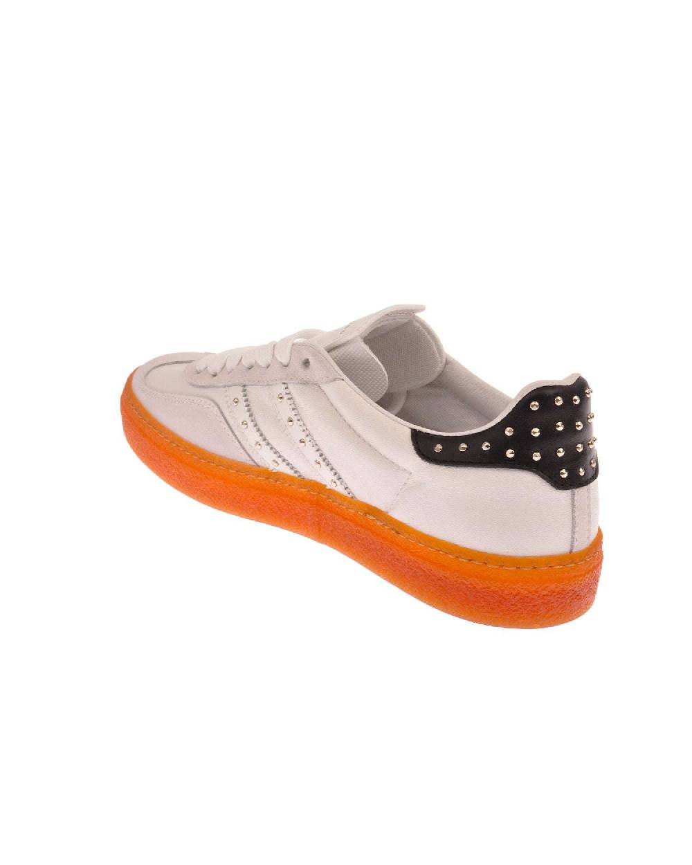 John Richmond - RICHENKA Sneakers in pelle con bande laterali e borchiette Black Friday Prezzi