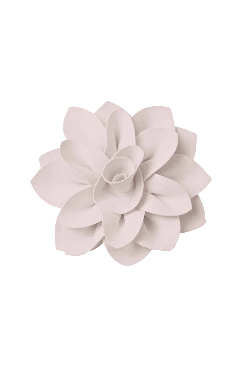 La Petite Robe Di Chiara Boni flower brooch Convenienza