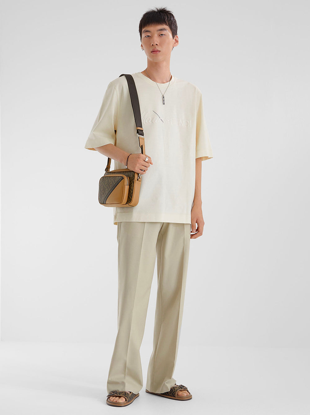 FENDI "made in fendi" t-shirt Discount Store per i nuovi prodotti
