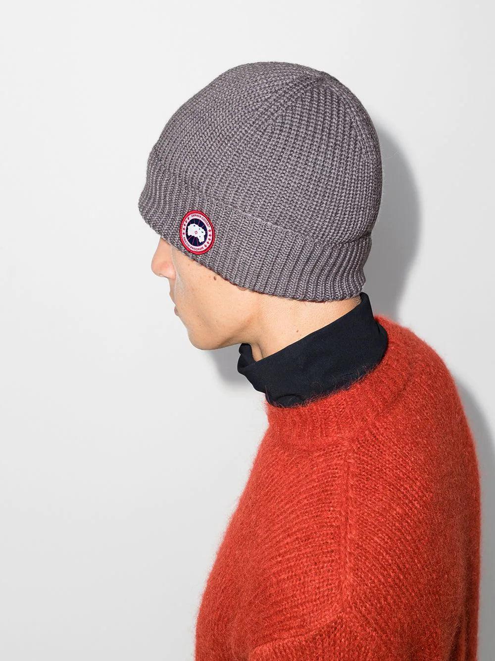 CANADA GOOSE "artic disc" beanie 2025