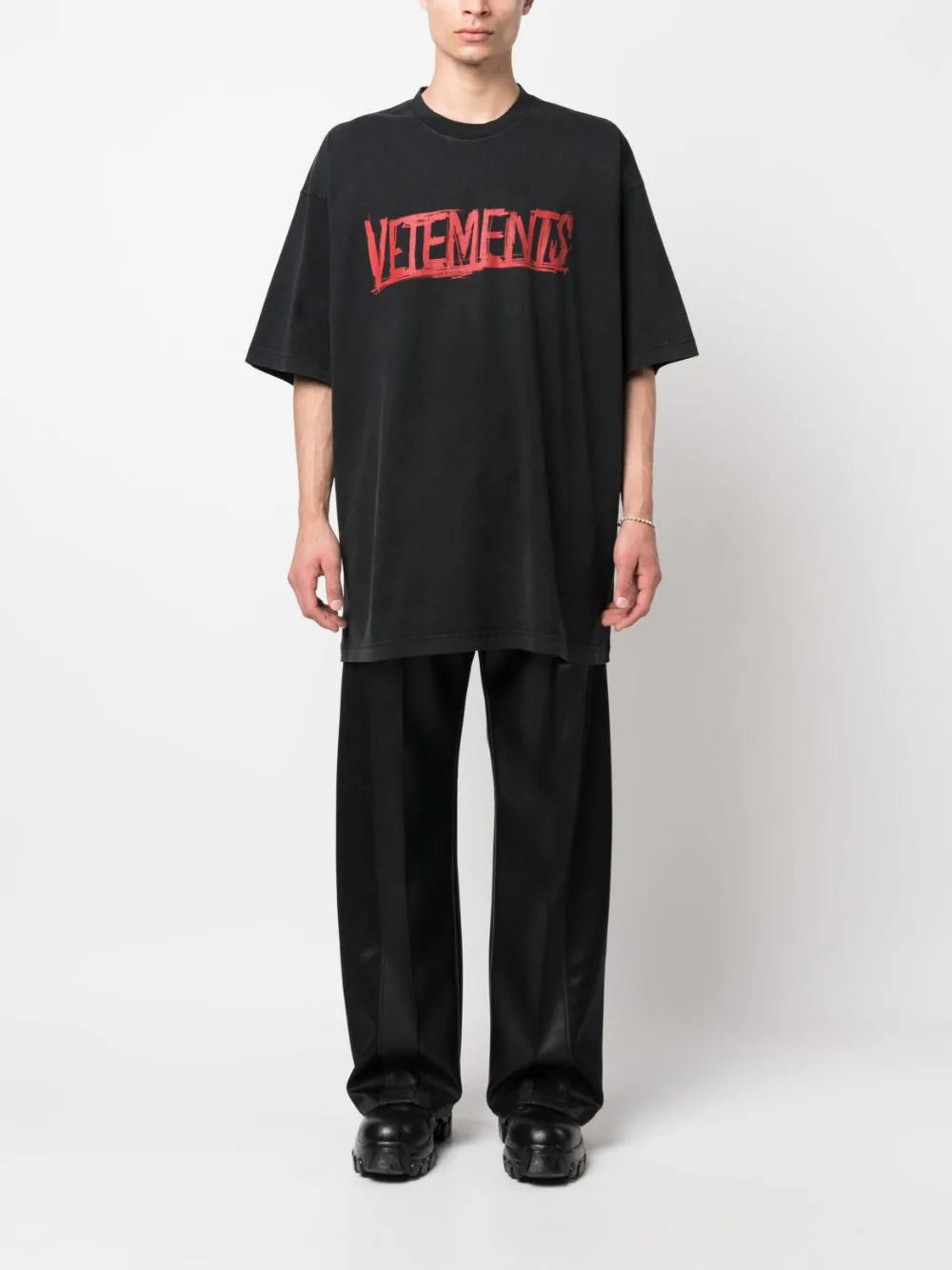 VETEMENTS Worldtour logo t-shirt In Vendita