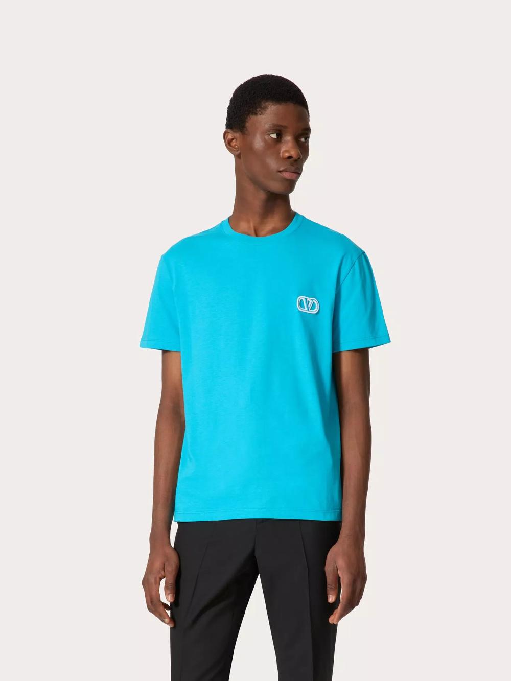 Valentino Garavani T-shirt with vlogo signature patch Offerte stagionali