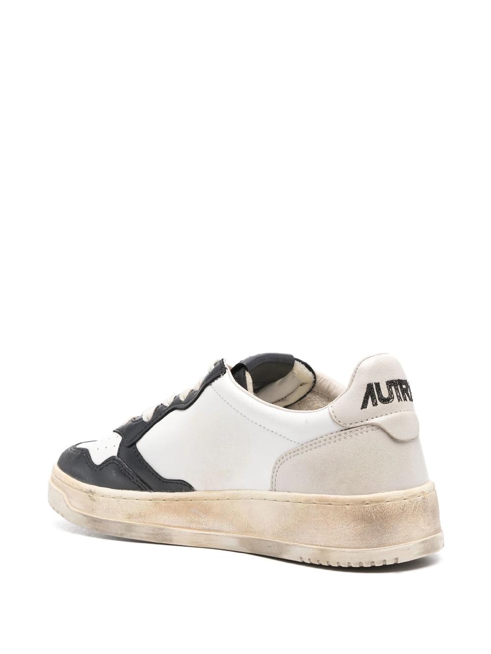 AUTRY Super vintage low leather sneakers Sconti VIP
