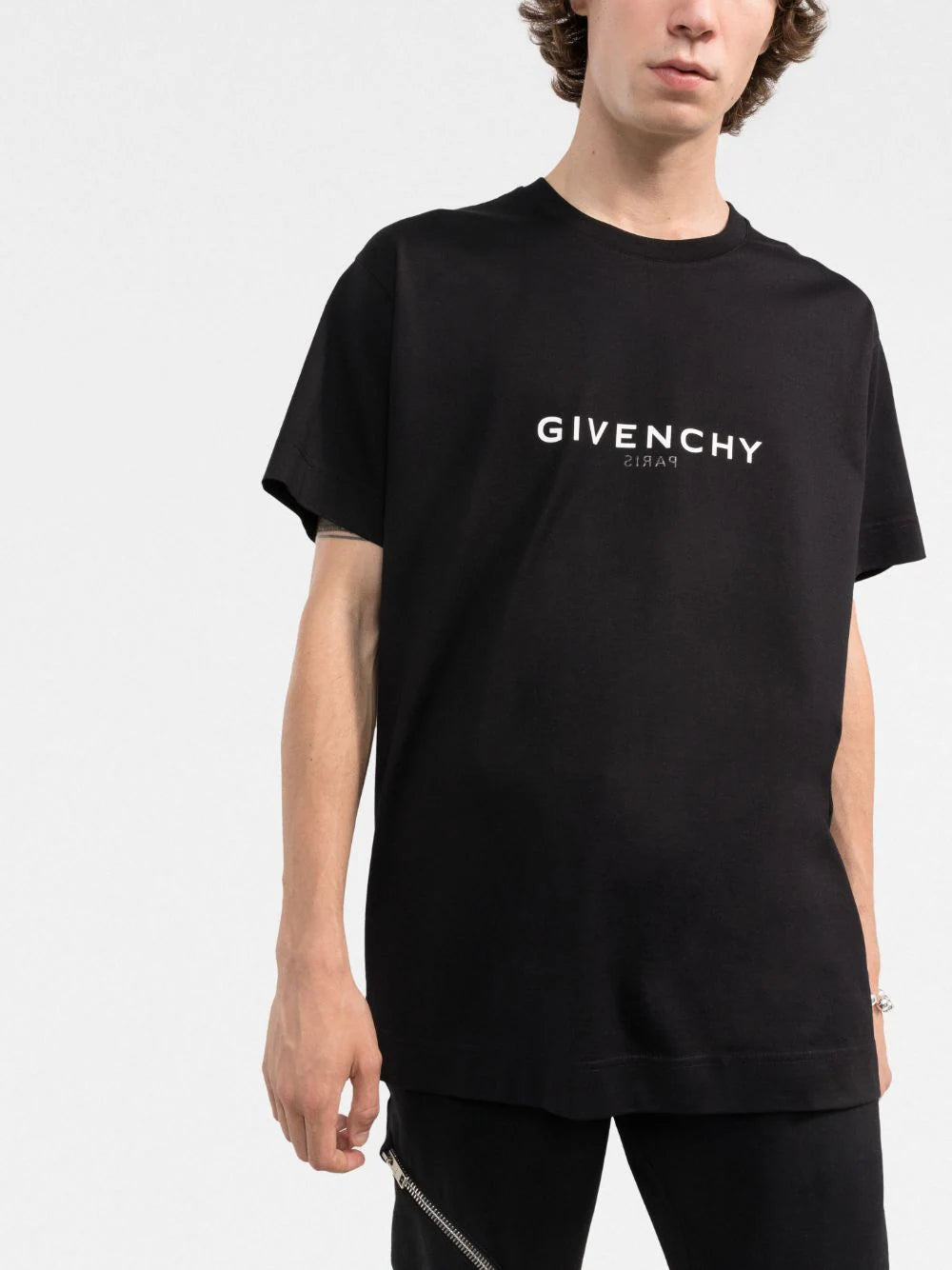 Givenchy Givenchy reverse oversized t-shirt in cotton Ritorno libero