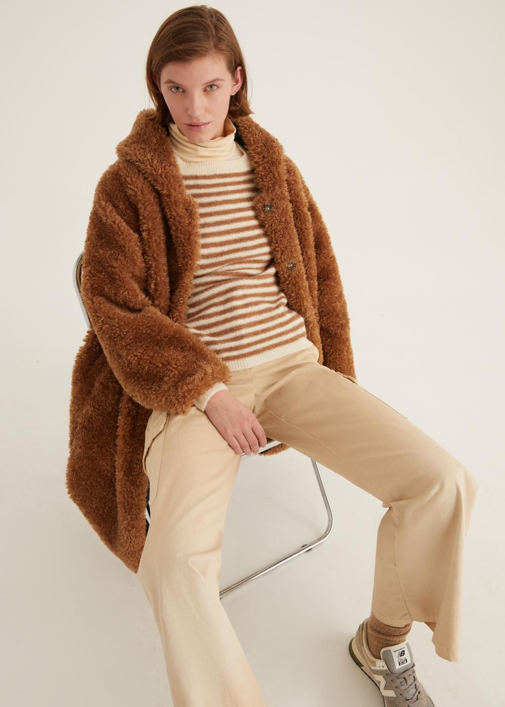 Rosso35 Cappotto reversibile con pelliccia ecologica e cappuccio Novità