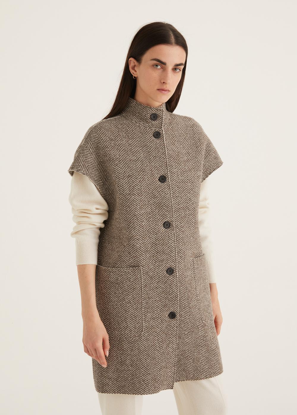 Rosso35 Cappotto senza maniche taglio vivo