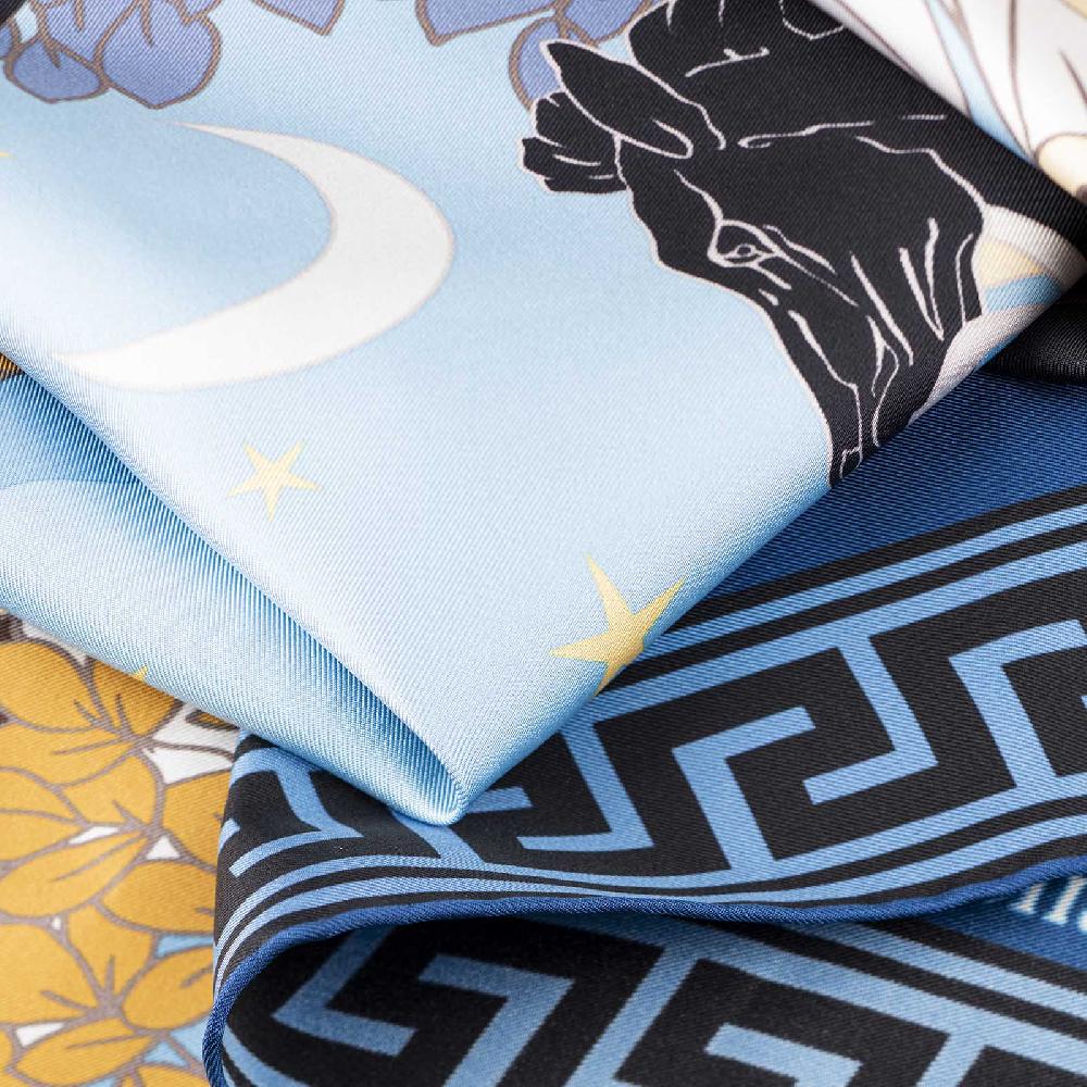 Rubinacci Foulard Artemide e Apollo indaco Fino al 55% di sconto