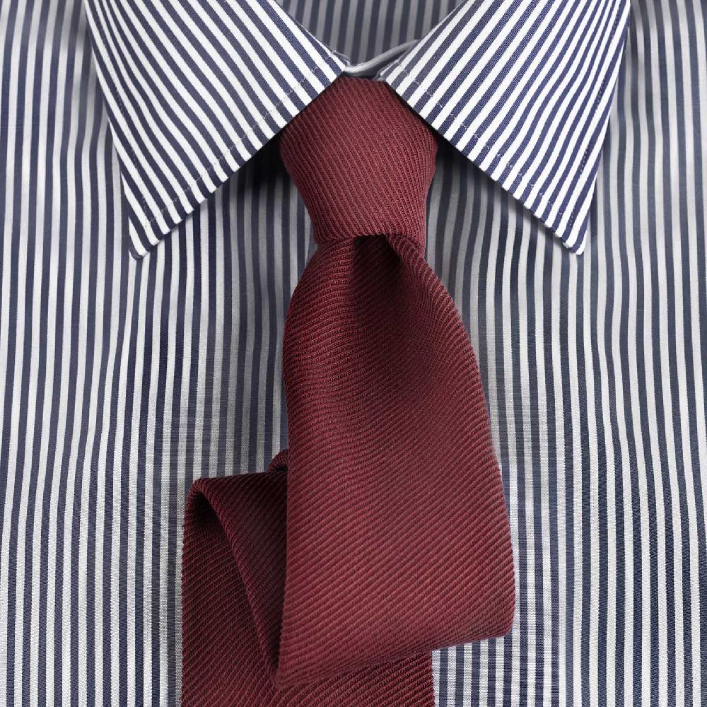 Rubinacci Camicia in cotone rigato bianco e blu Ritorno libero