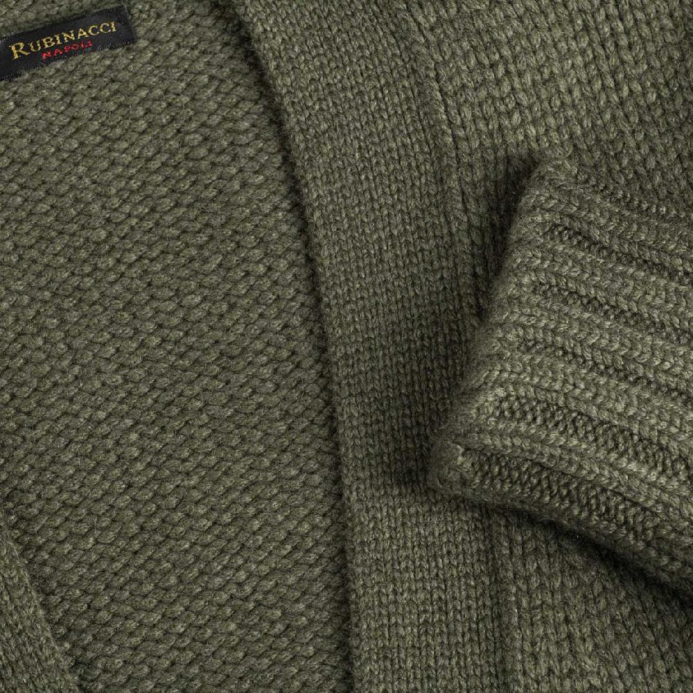 Rubinacci Cardigan cashmere verde oliva Sostegno trimestrale