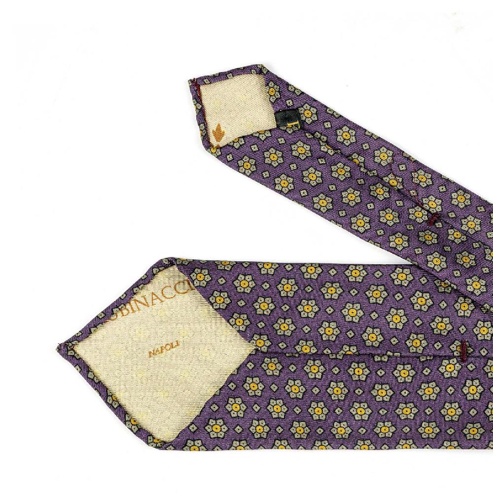 Rubinacci Cravatta in twill di seta con stampa floreale vino Presa