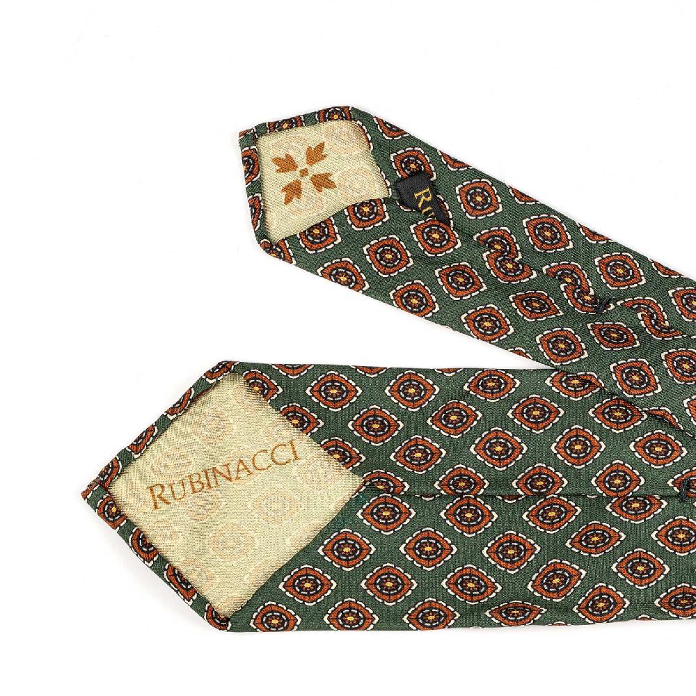 Rubinacci Cravatta in twill di seta verde con stampa geometrica Offerta