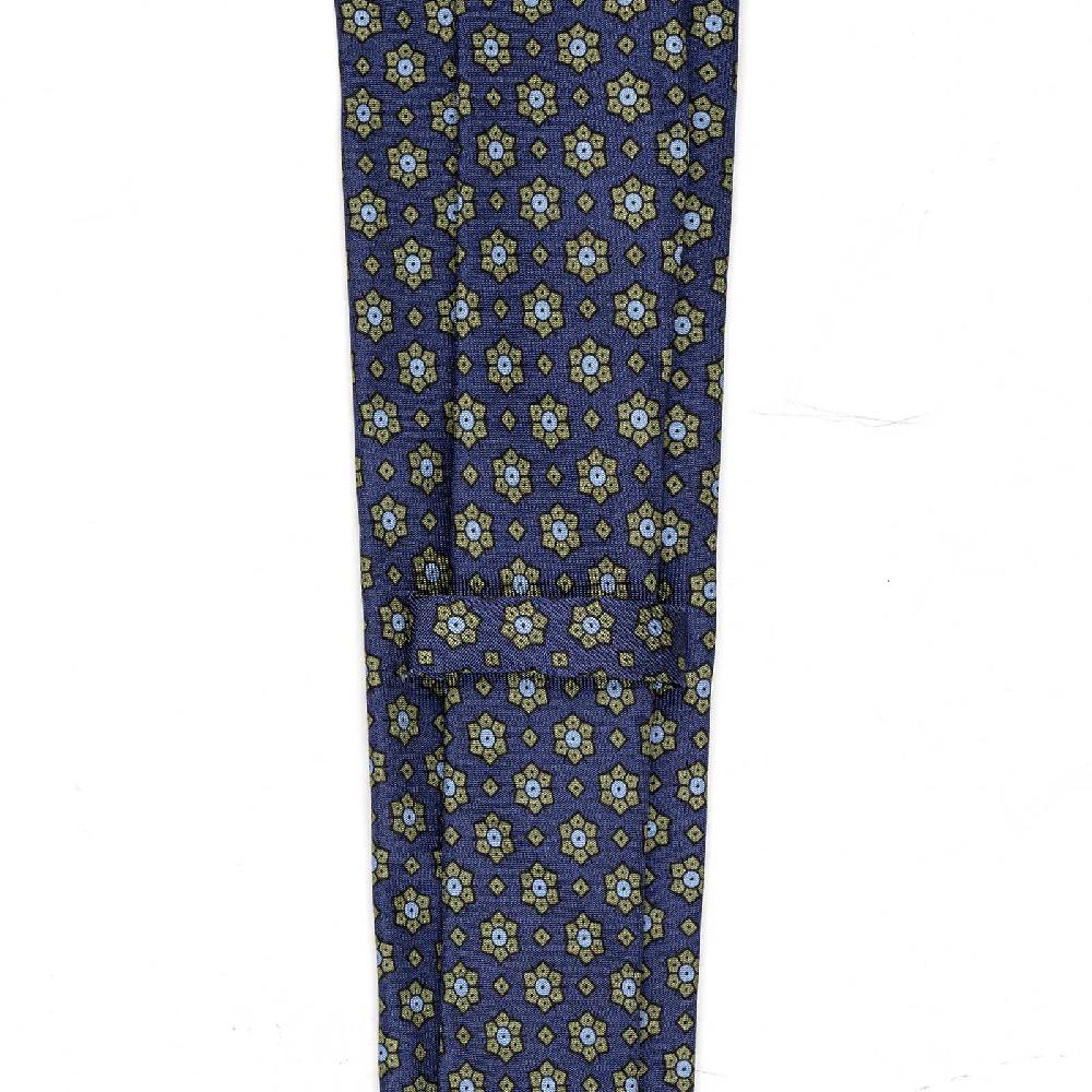 Rubinacci Cravatta in twill di seta con stampa floreale blu In Saldo