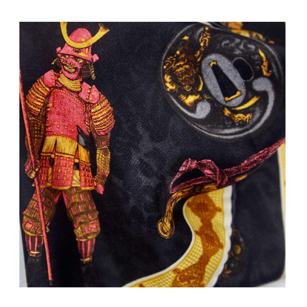 Rubinacci Pochette samurai nero Ritorno libero