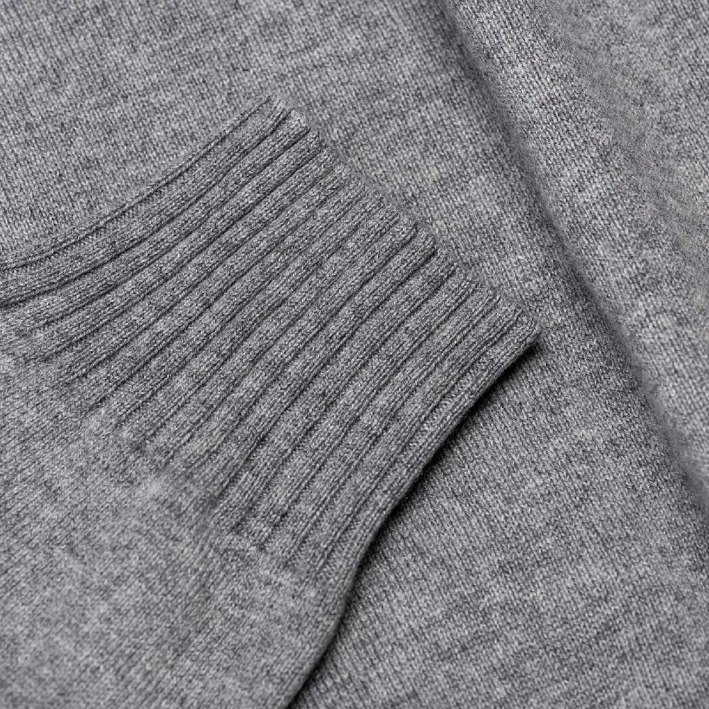 Rubinacci Collo alto in cashmere grigio Offerta temporanea