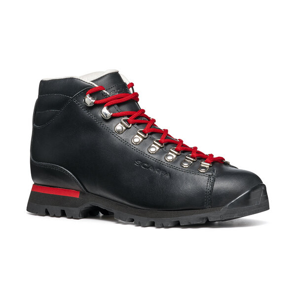 Scarpa PRIMITIVE Reinterprets the tradition style in a modern key Offerta Giorno del Papà